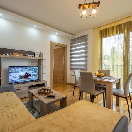 Apartmani Oktobar 06 Zlatibor Zewnętrze zdjęcie